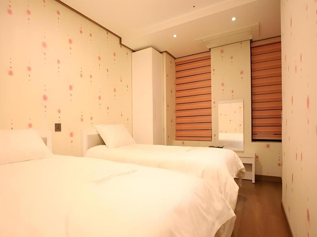 Myeongdong Mom House Hotel Szöul Kültér fotó