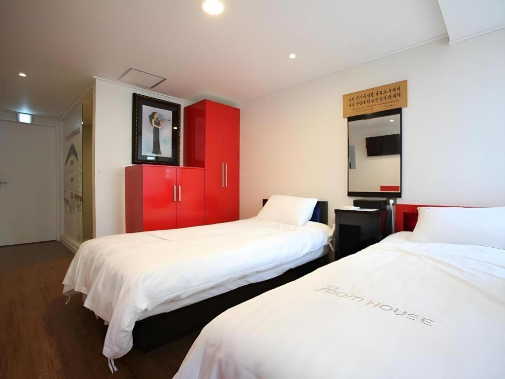Myeongdong Mom House Hotel Szöul Kültér fotó