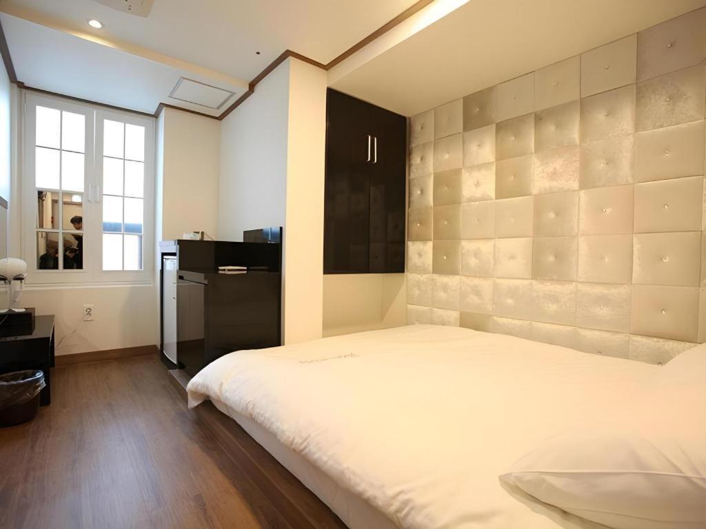 Myeongdong Mom House Hotel Szöul Kültér fotó