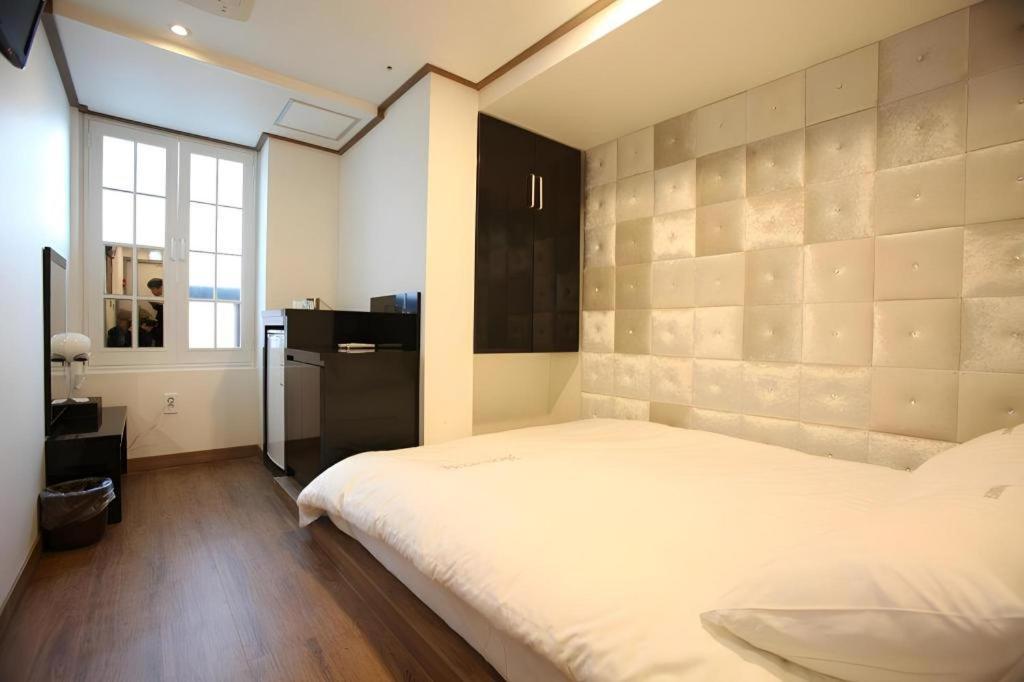 Myeongdong Mom House Hotel Szöul Kültér fotó
